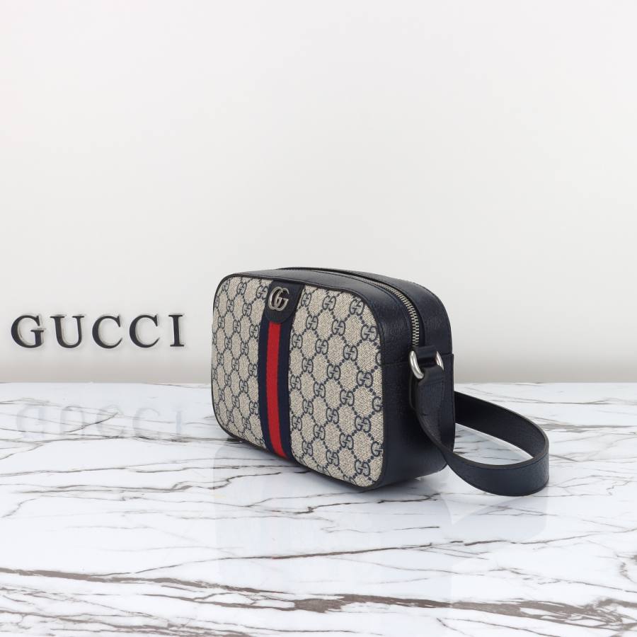 RP 2485000 Gucci 681064 Blue Leather 21x14x7 681064 D451