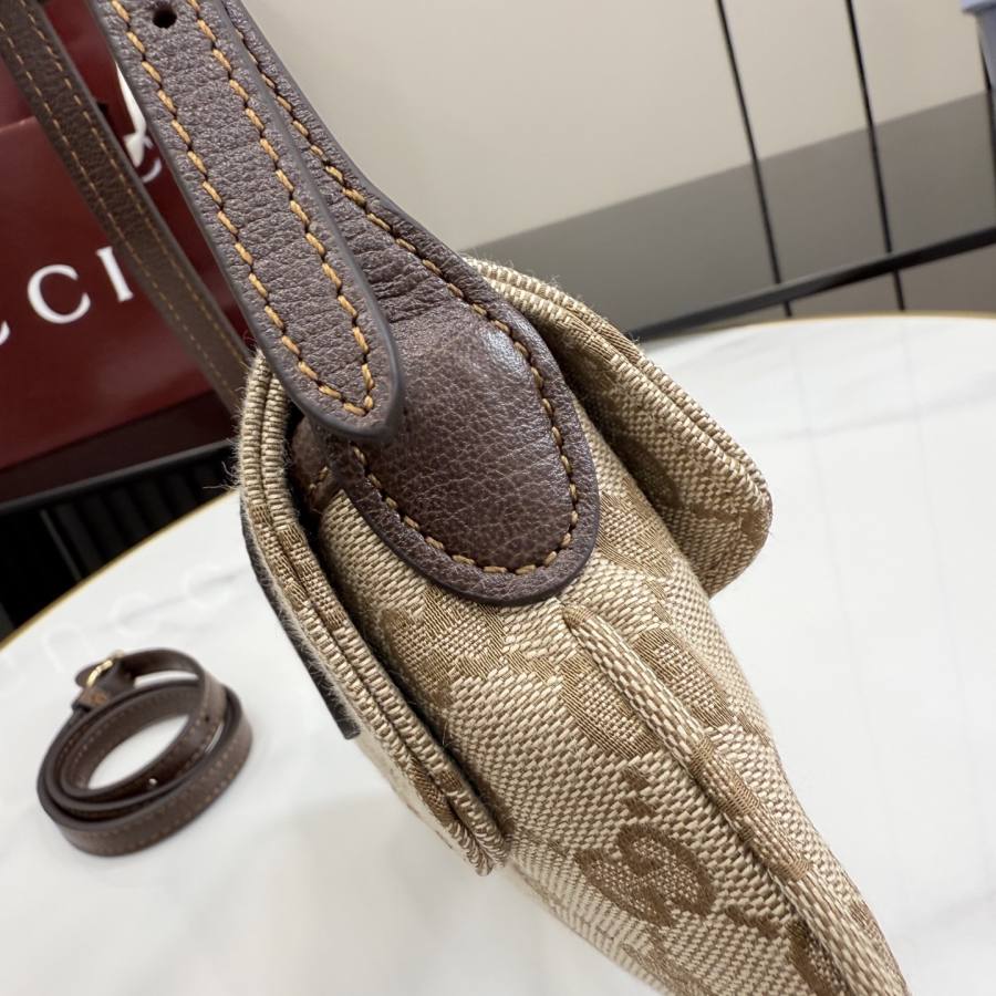 RP 2728000 Gucci Jackie 1961 76A2