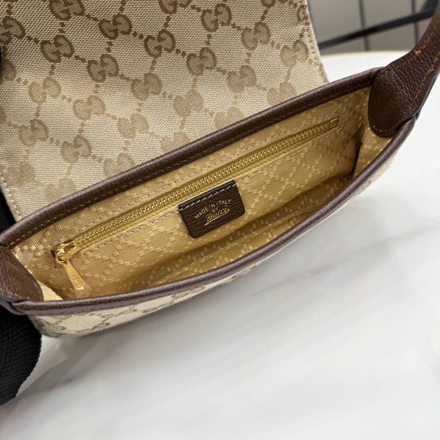 RP 2728000 Gucci Jackie 1961 76A2
