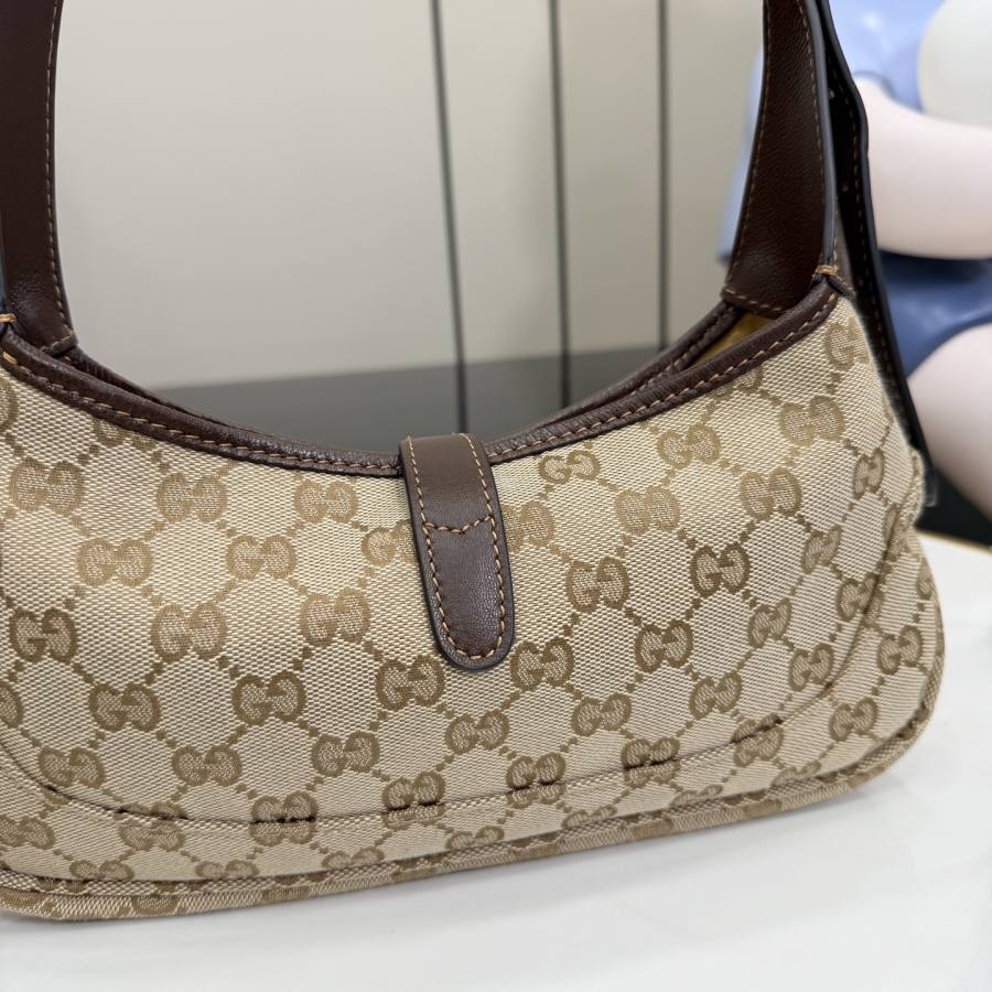 RP 2809000 Gucci Jackie Slim 9609