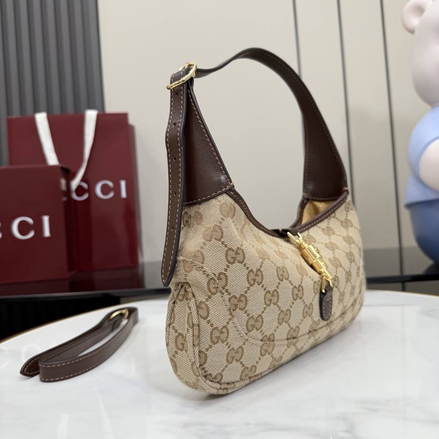 RP 2809000 Gucci Jackie Slim 9609