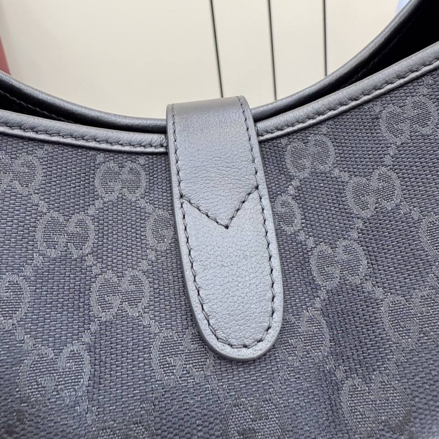 RP 2971000 Gucci Jackie 1961 C6B7
