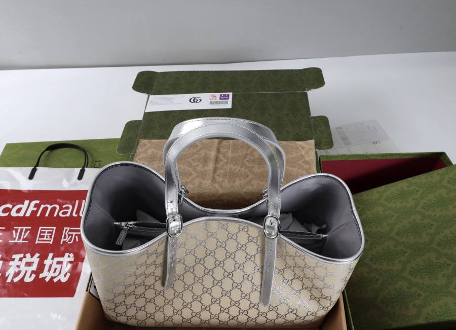 RP 3052000 Gucci Savoy GG Tote 38x25x15 815213 C5A7