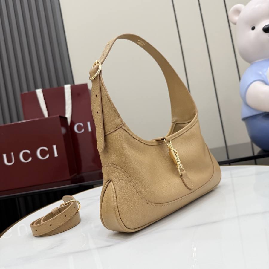 RP 3079000 Gucci Jackie Slim Medium 27x13x3.5 863137 D1B0