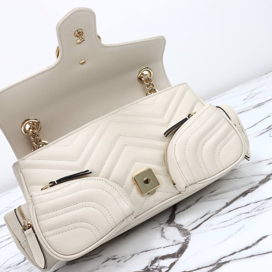 RP 3241000 Gucci 795228 White Leather 25.5x15x7 795228 9DAC