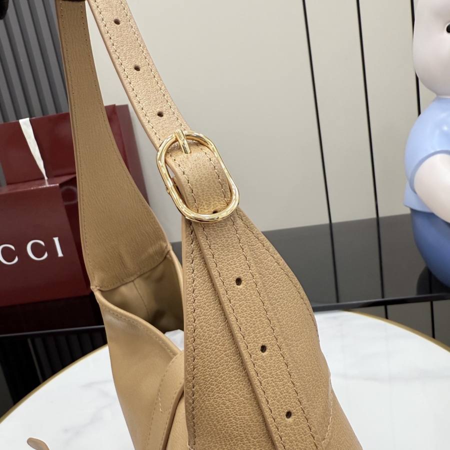 RP 3430000 Gucci Jackie Slim Medium 31.5x21x5 863136 02B1