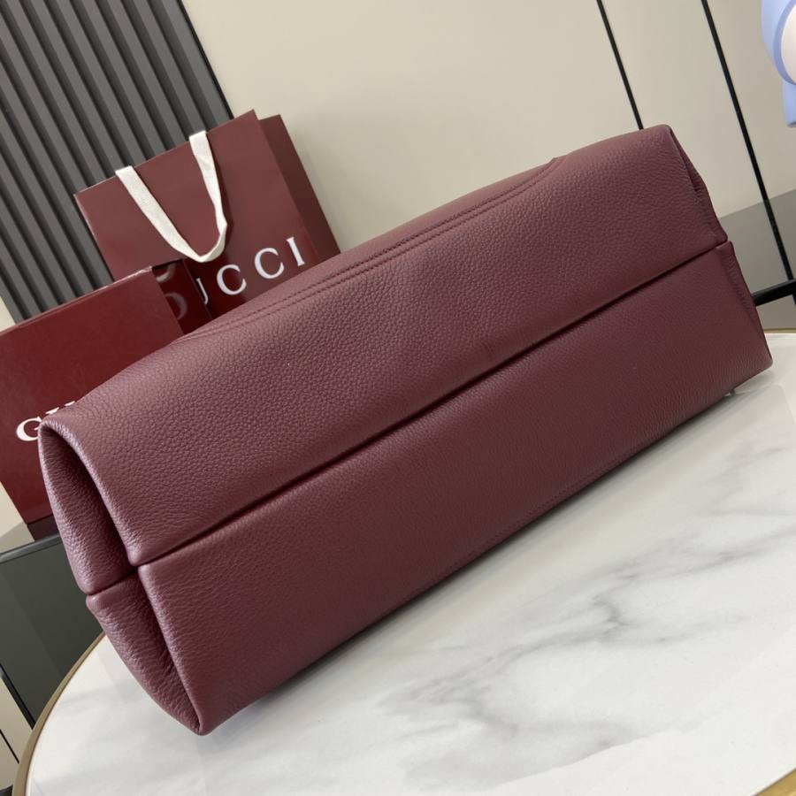 RP 3700000 Gucci Softbit Shoulder 071E