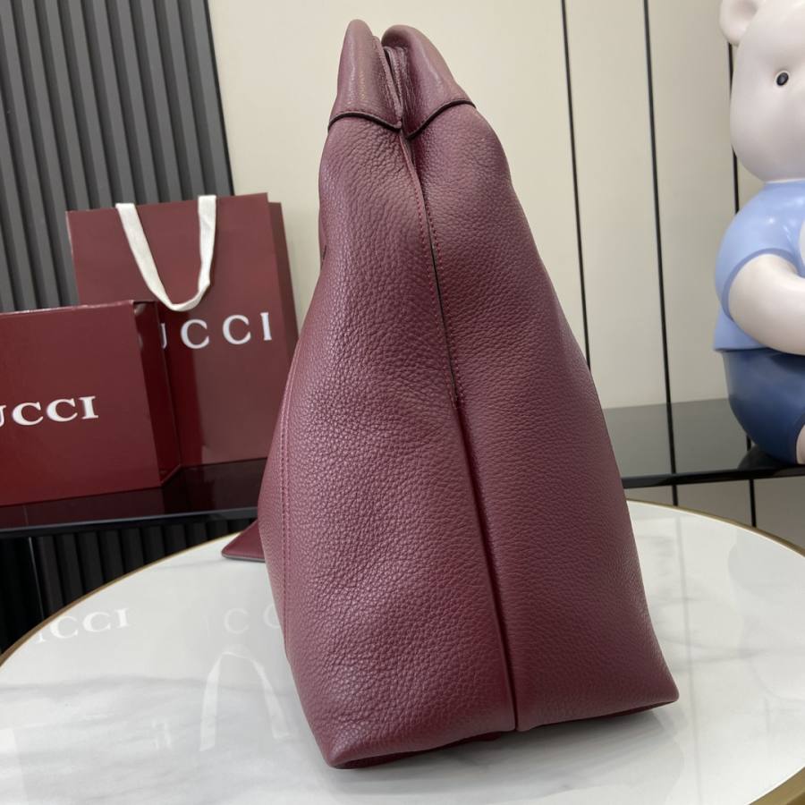 RP 3700000 Gucci Softbit Shoulder 071E