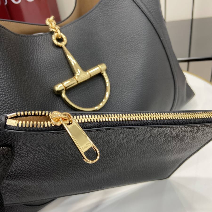 RP 3700000 Gucci Softbit Shoulder C999