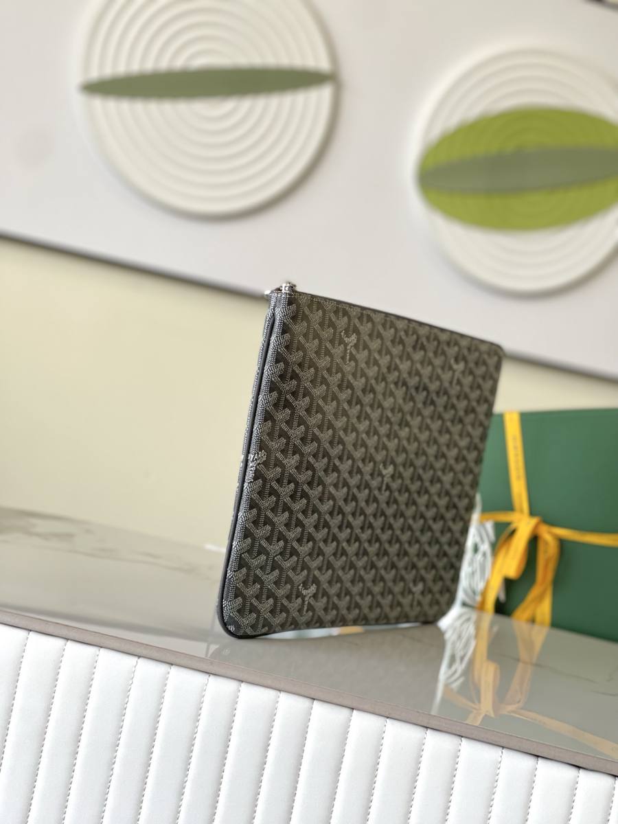 RP 2161000 Goyard Senat GM GM 30x22x2 38D6