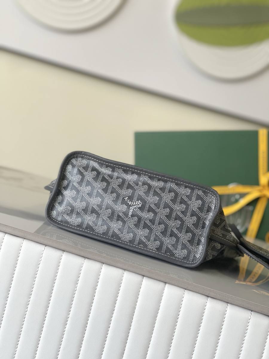RP 2836000 Goyard Mini Reversible Tote Mini Tote 25x20x10 CB91