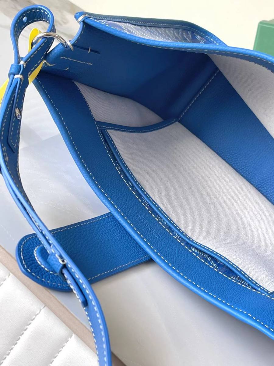 RP 2944000 Goyard Musette Hobo 2050