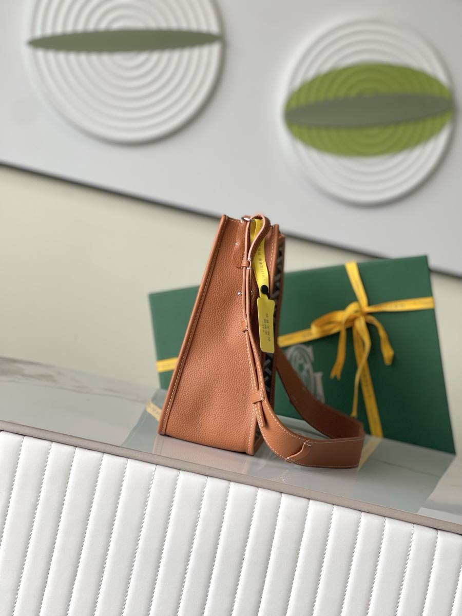 RP 2944000 Goyard Musette Hobo 9248
