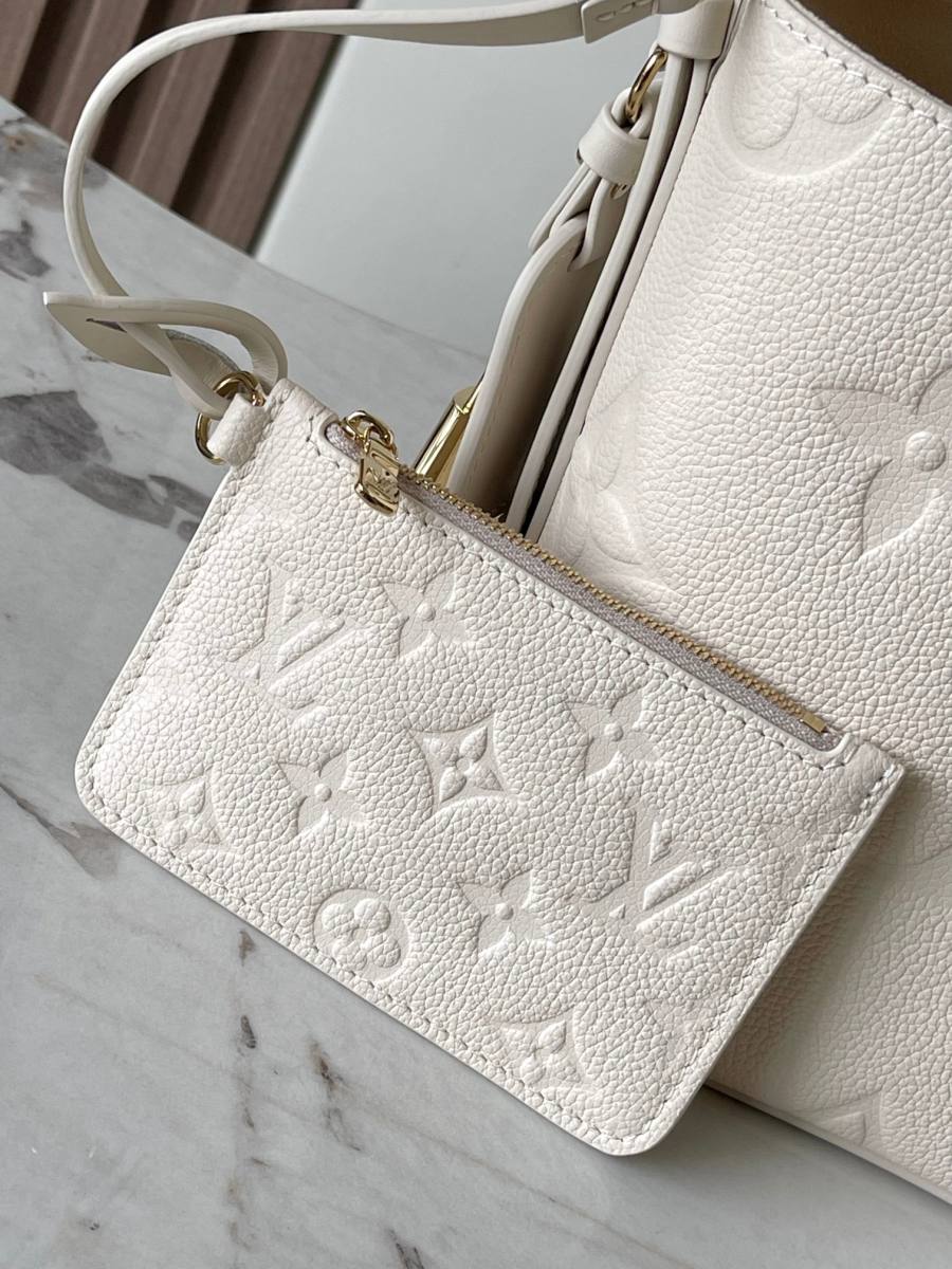 Louis Vuitton All In BB M2A356 18 x 12 5535