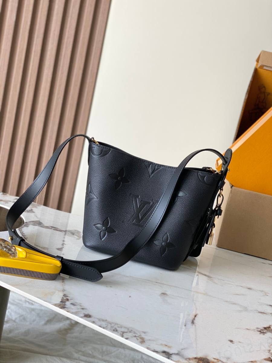 Louis Vuitton All In M13480 Black 2C18