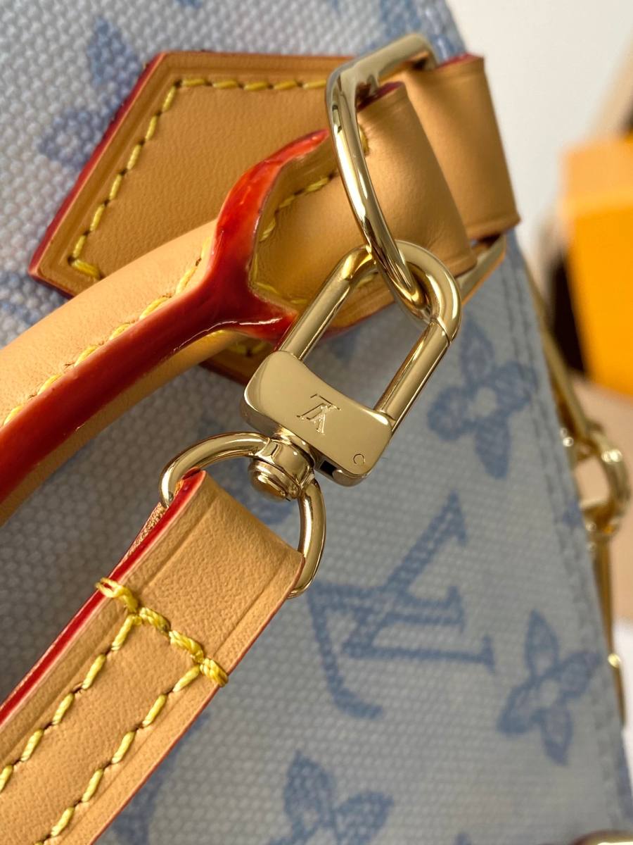 Louis Vuitton Alma BB M27526 17.5 x 11 0B8E