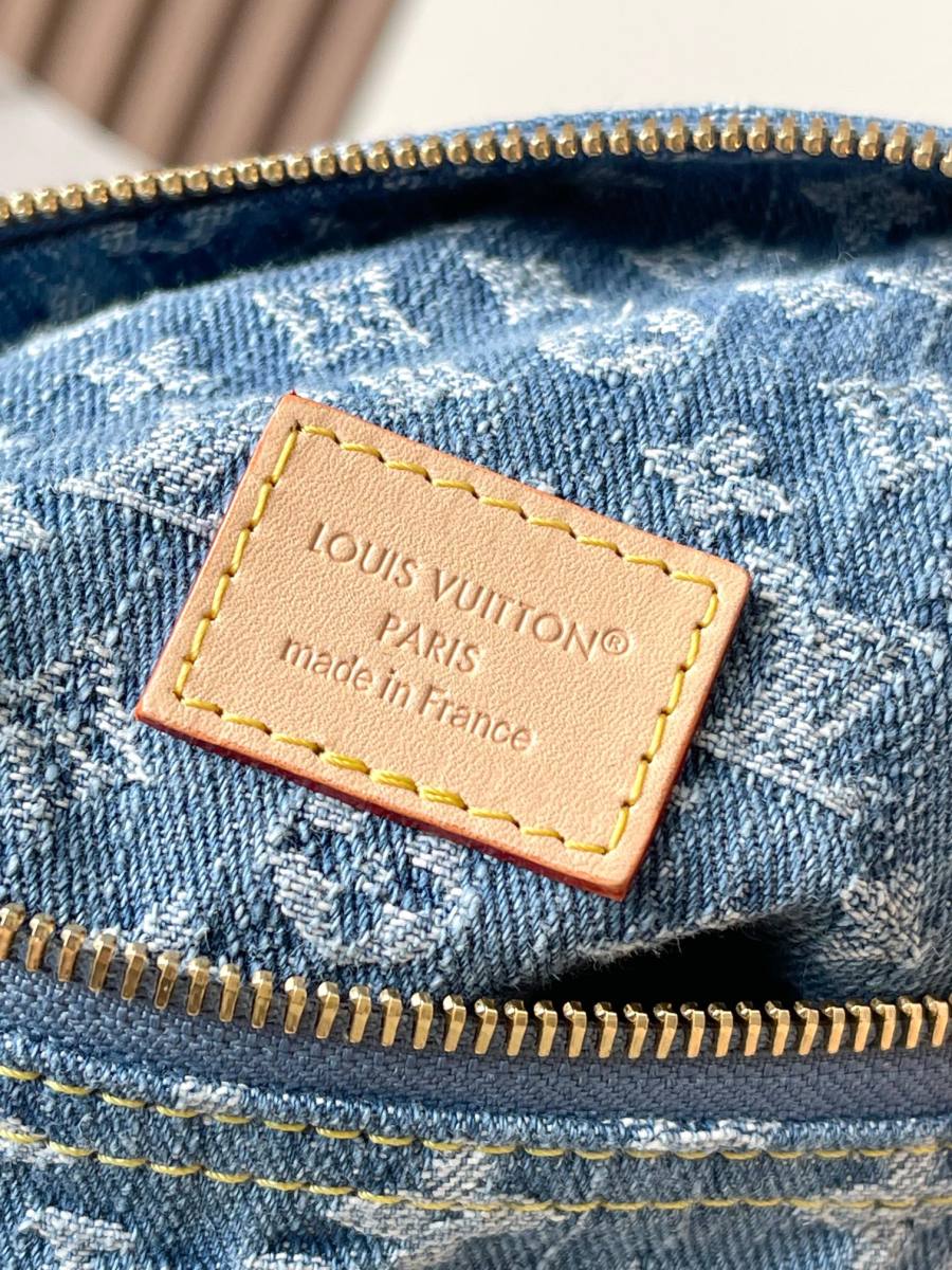 Louis Vuitton Baggy M27329 30 x 22 x 10 11E7