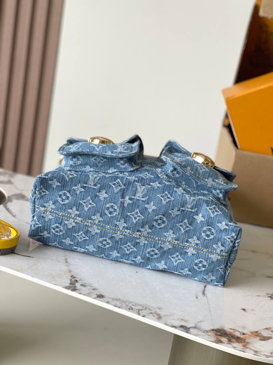 Louis Vuitton Baggy M27329 30 x 22 x 10 11E7