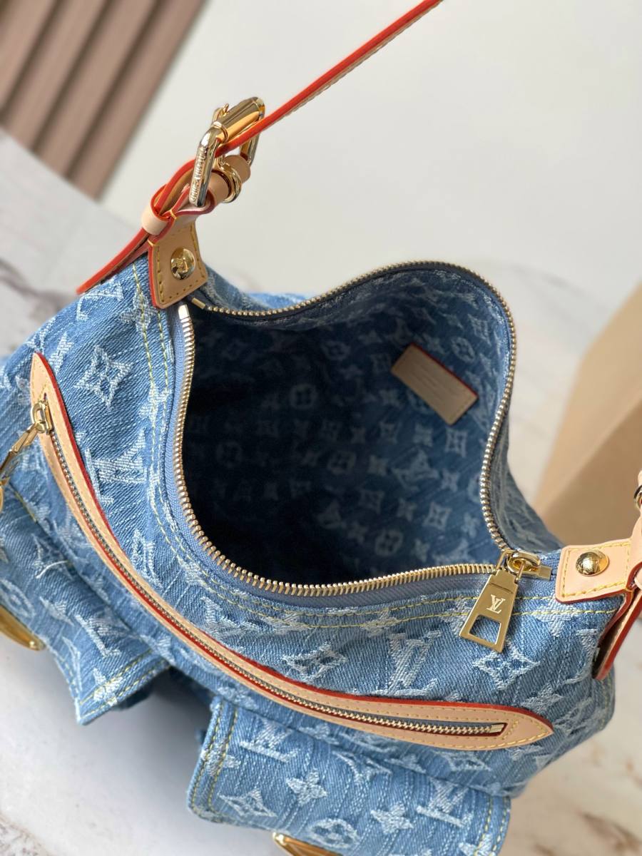 Louis Vuitton Baggy M27329 30 x 22 x 10 11E7