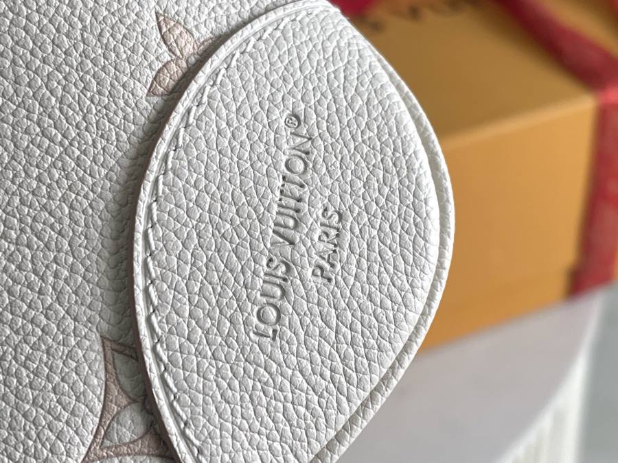 Louis Vuitton Boulogne M14634 29 x 17 x 10 5843