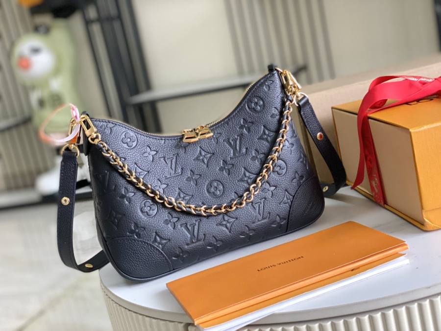 Louis Vuitton Boulogne PM M12930 29 x 16 x 9.5 Black 89E6