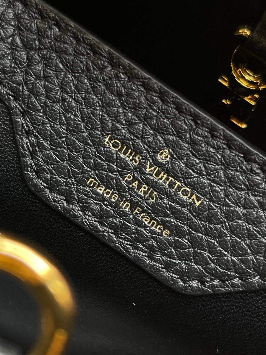Louis Vuitton Capucines BB M23263 27 x 18 x 9 Black 346B