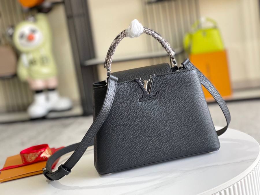 Louis Vuitton Capucines BB M92800 B74A