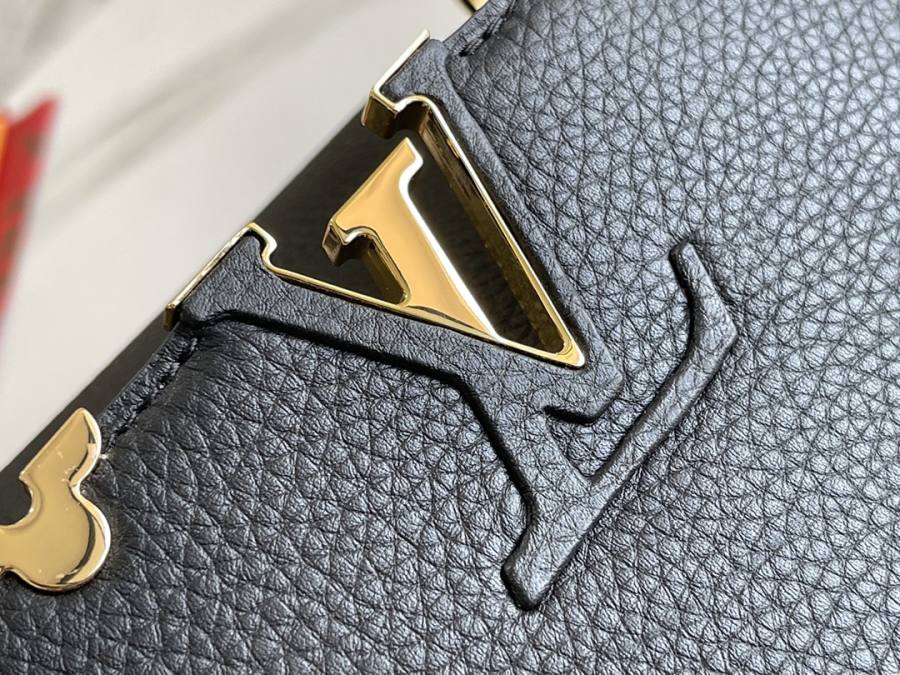 Louis Vuitton Capucines Black E5AE