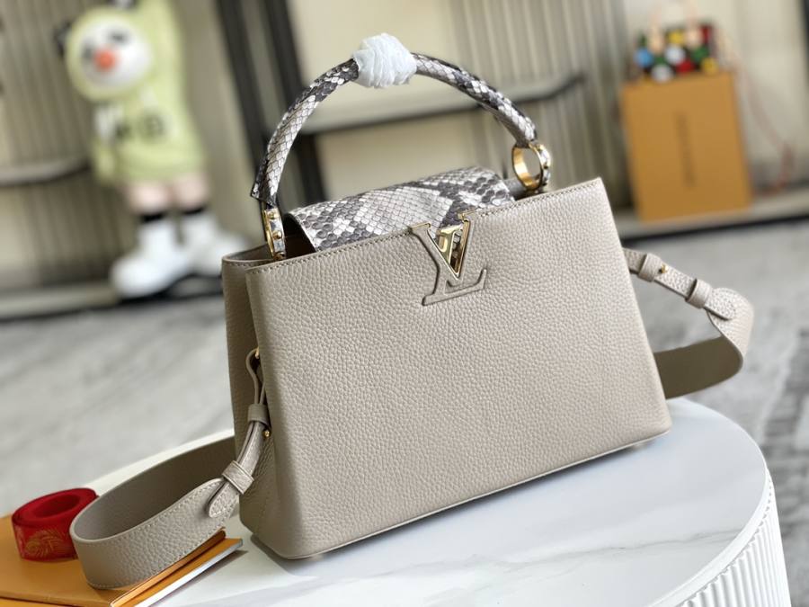 Louis Vuitton Capucines Elephant Grey 7778