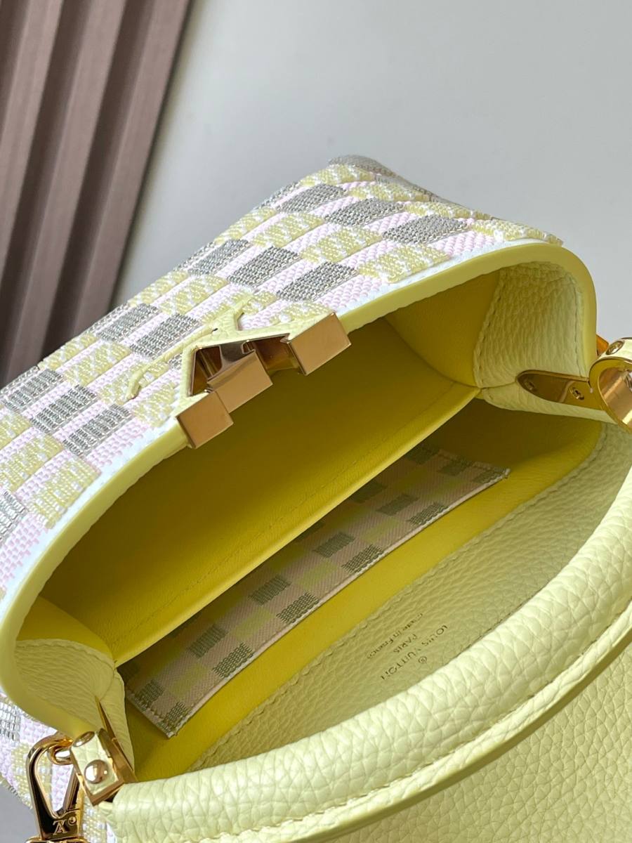 Louis Vuitton Capucines M24809 23E9