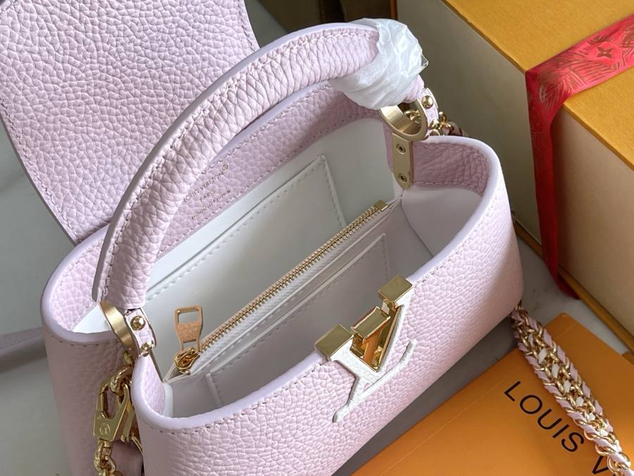 Louis Vuitton Capucines M29438 592D