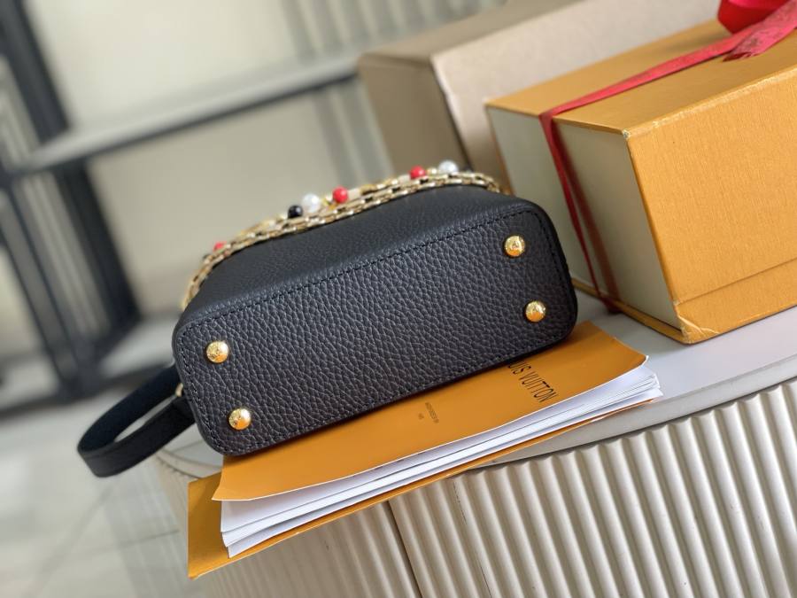 Louis Vuitton Capucines M29500 Black 49C5