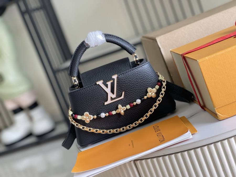 Louis Vuitton Capucines M29500 Black 93E5