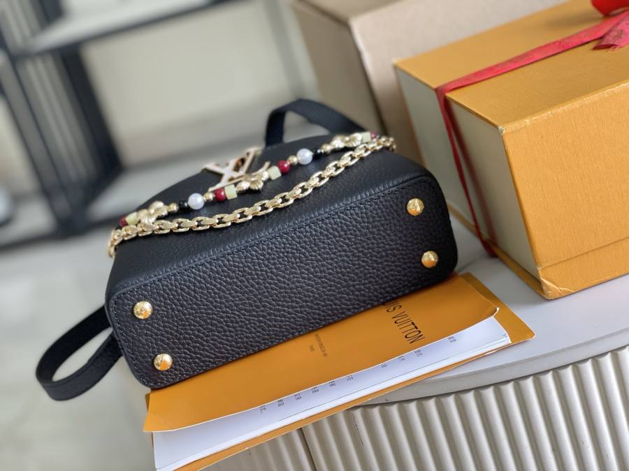 Louis Vuitton Capucines M29500 Black 93E5