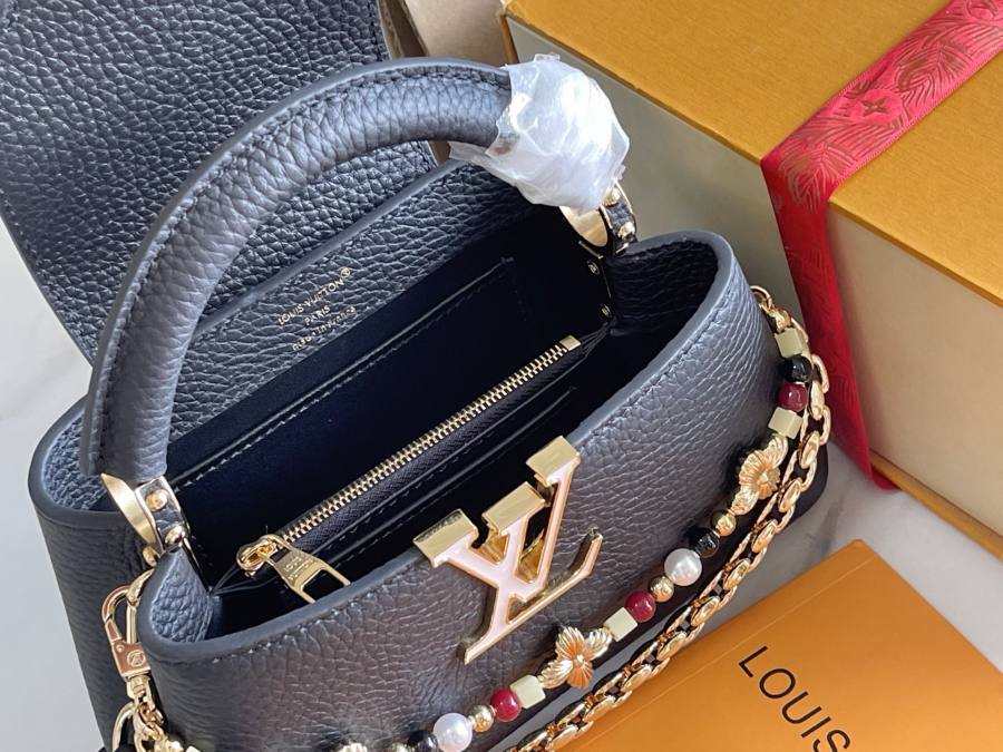 Louis Vuitton Capucines M29500 Black 93E5