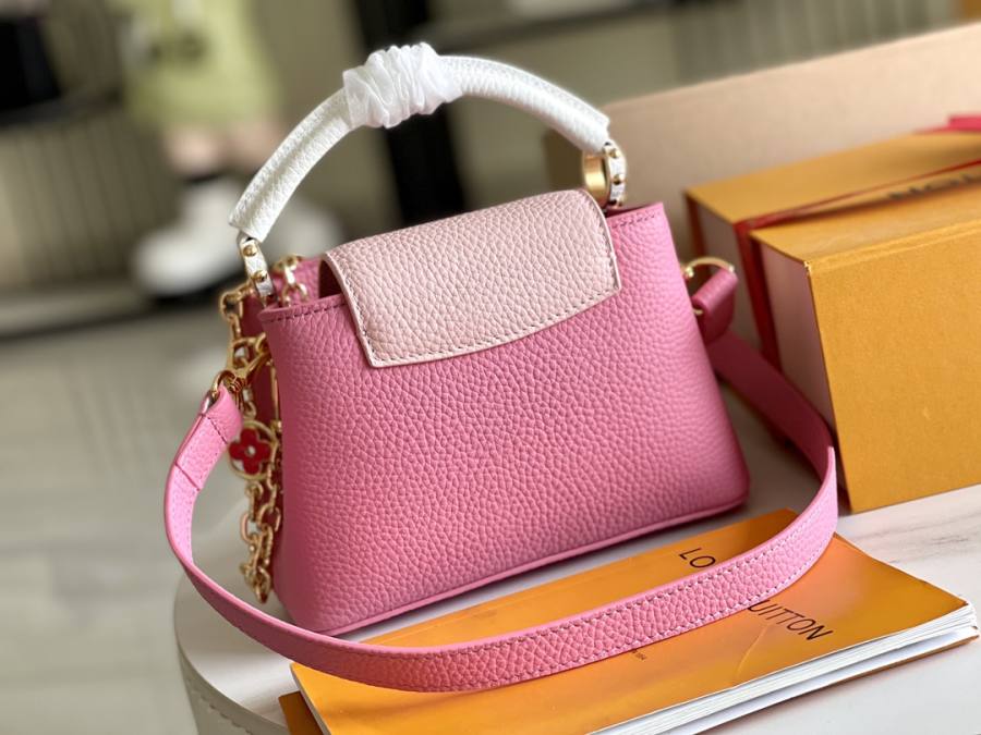 Louis Vuitton Capucines Pink 74CB