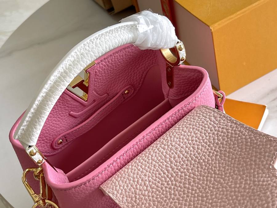 Louis Vuitton Capucines Pink 74CB