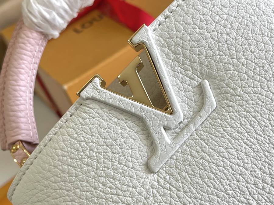Louis Vuitton Capucines White 0334