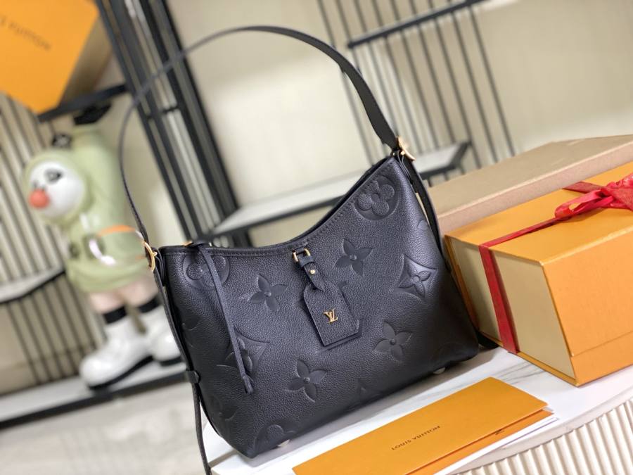 Louis Vuitton CarryAll PM M46288 29.5 x 24 x 12 831C