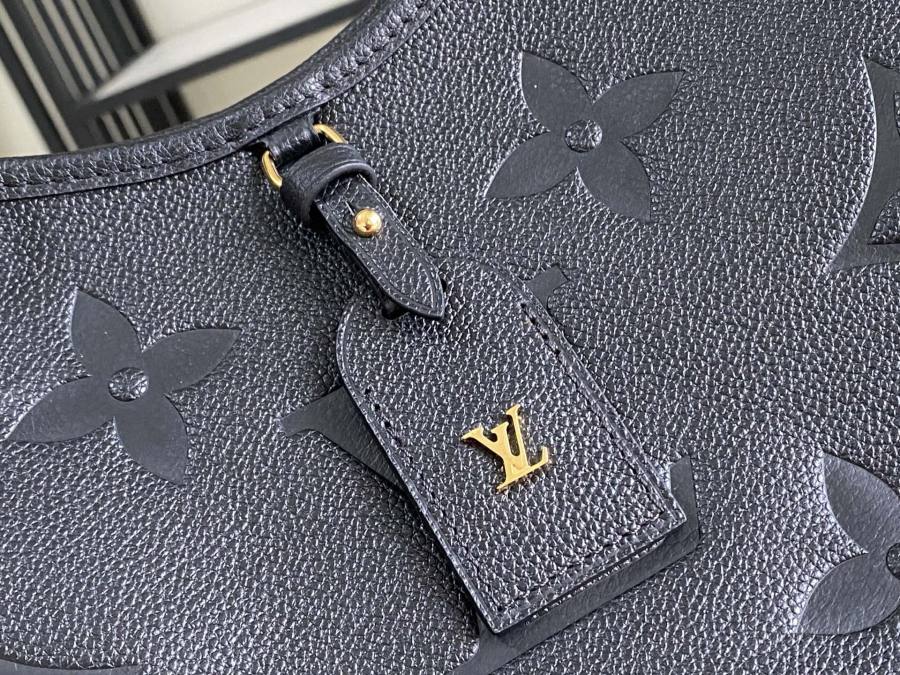 Louis Vuitton CarryAll PM M46288 29.5 x 24 x 12 831C