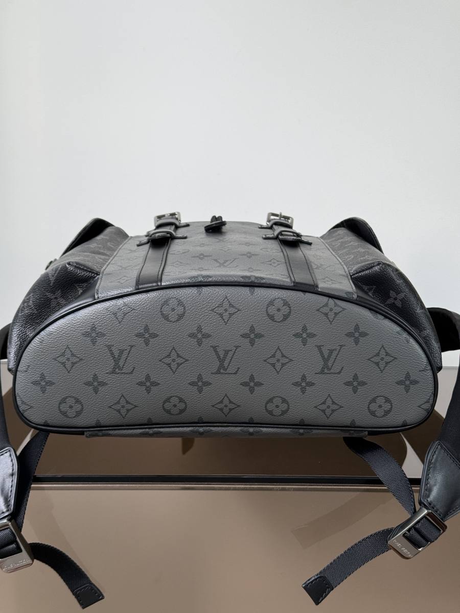 Louis Vuitton Christopher MM M45419 38 x 44 x 12.5 67F1