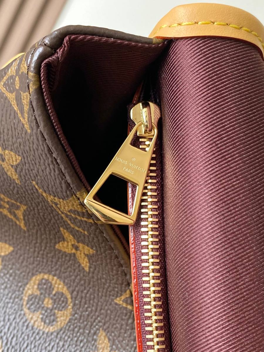 Louis Vuitton Diane M29631 26 x 11 x 31 F974