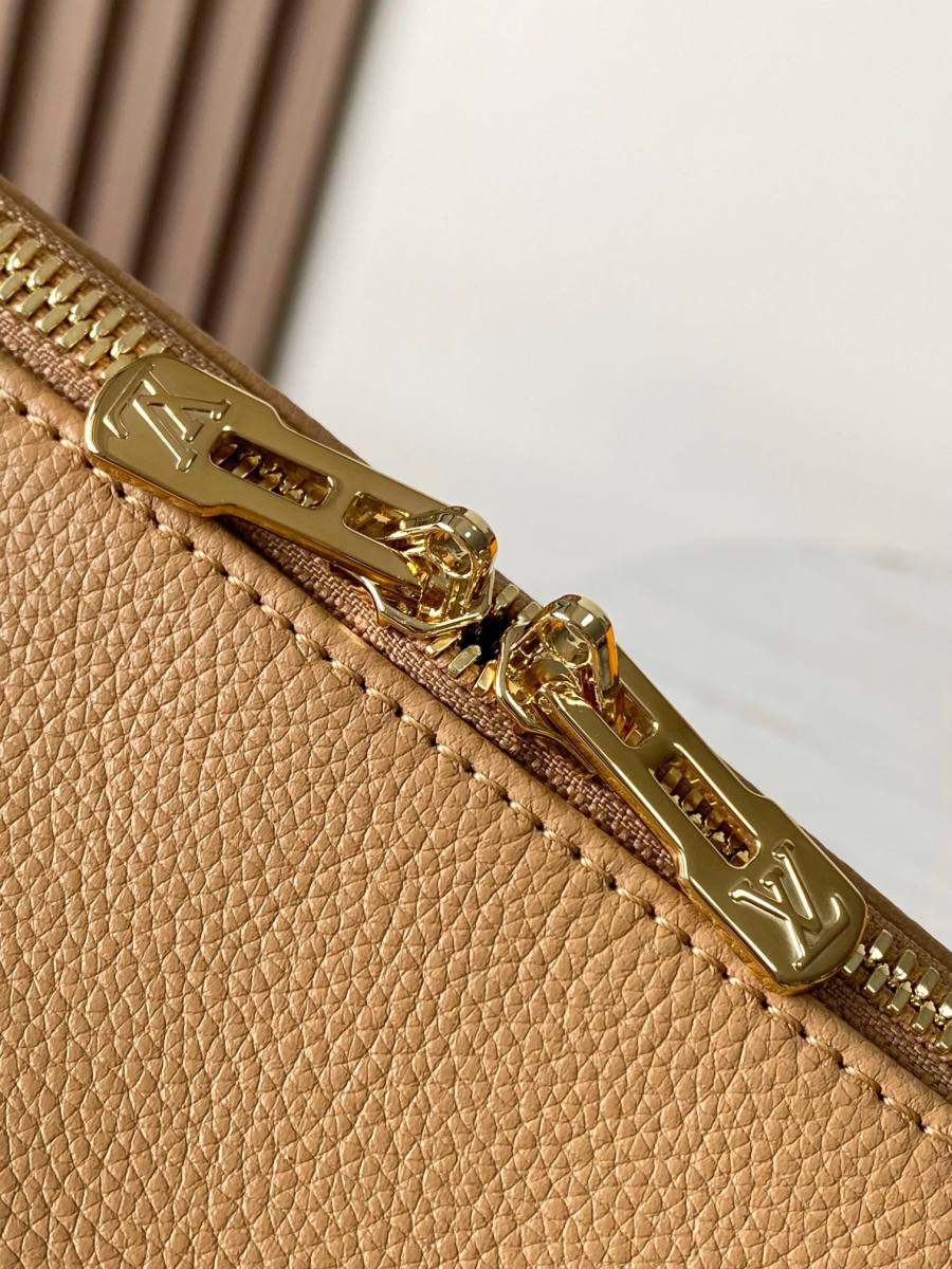 Louis Vuitton Express M2A076 B1EE