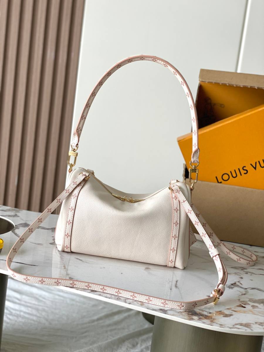 Louis Vuitton Express M2A393 17 x 13. B595