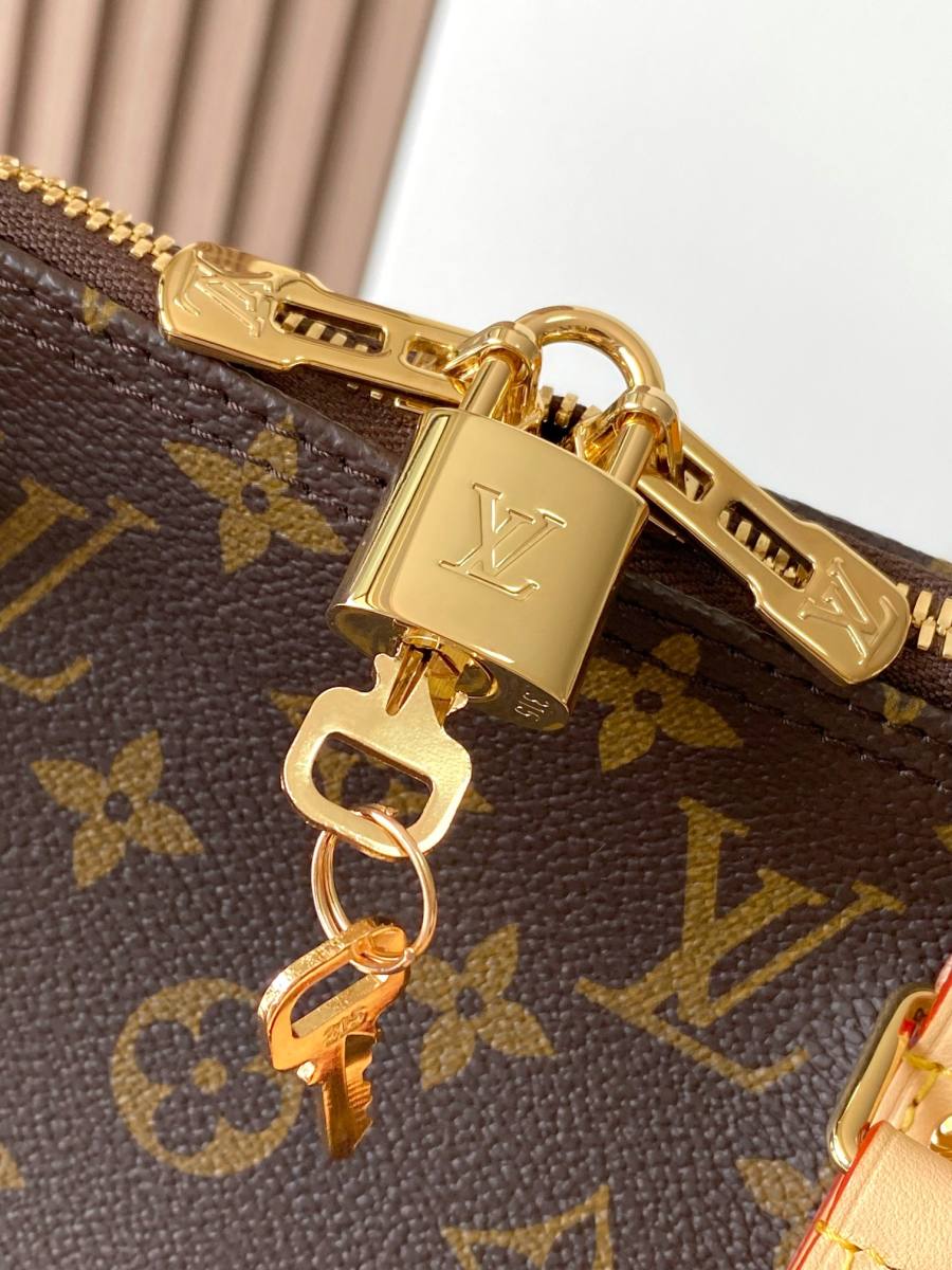 Louis Vuitton Flanerie 45 M2A305 15 x 45 x 3 B01A