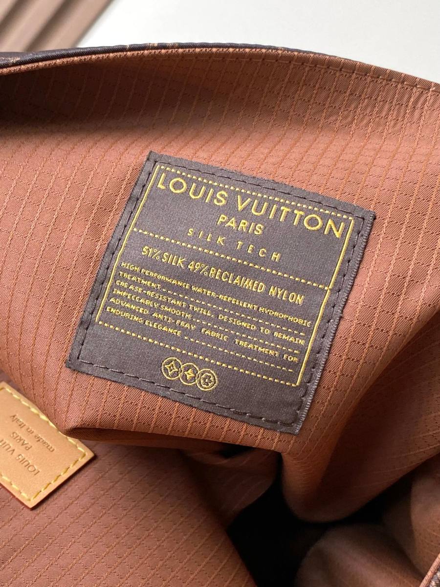 Louis Vuitton Jet Lag M2A425 1F18
