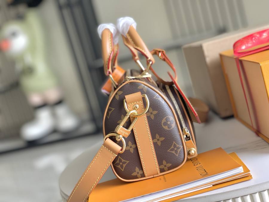 Louis Vuitton Keepall Bandoulière 25 M14981 25 x 15 x 11 B71D