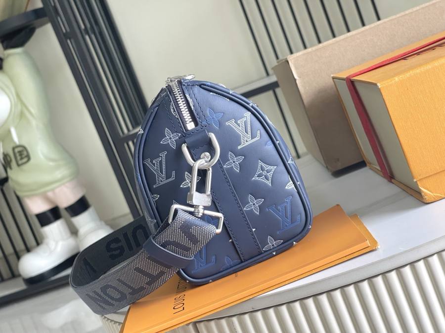 Louis Vuitton Keepall Bandoulière 25 M28617 27.5 x 16.5 x 15 E469