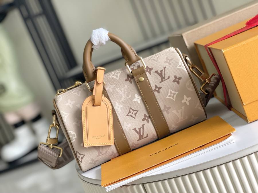 Louis Vuitton Keepall Bandouliere 25 M29272 25 x 15 x 11 96E2