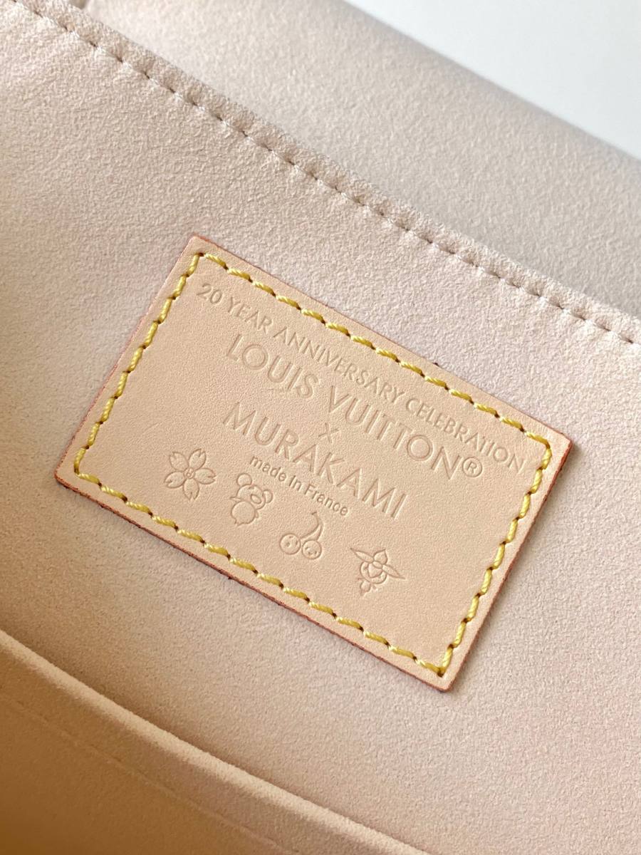 Louis Vuitton LV x TM Venice M13081 24 x 16 x 8 E528